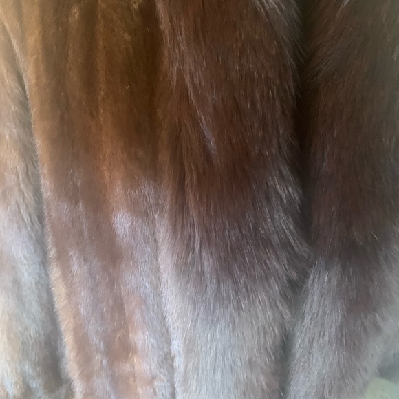Mahogany mink with fox collar Pristine condition - Picture 2 of 5
